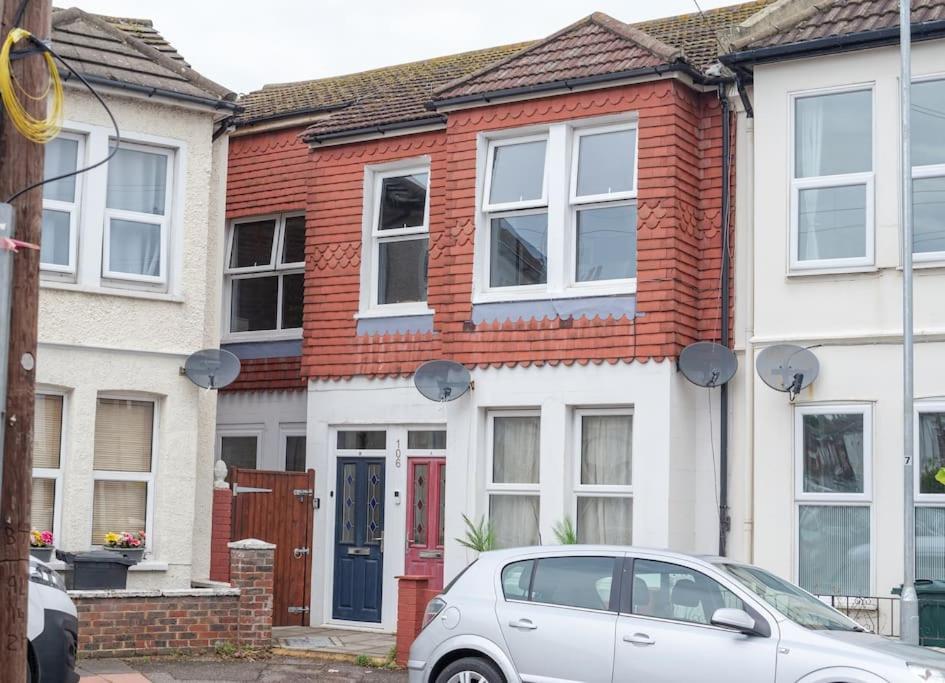 Peaceful & Spacious Family Home In Eastbourne! Εξωτερικό φωτογραφία